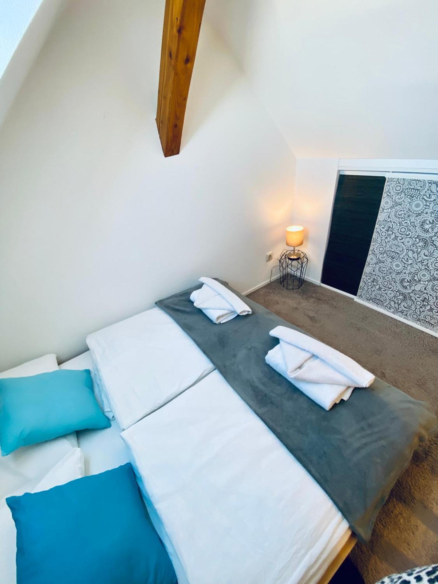 Apartment Schleusentor - Ferienwohnung Maisonette Rostock Exteriör bild