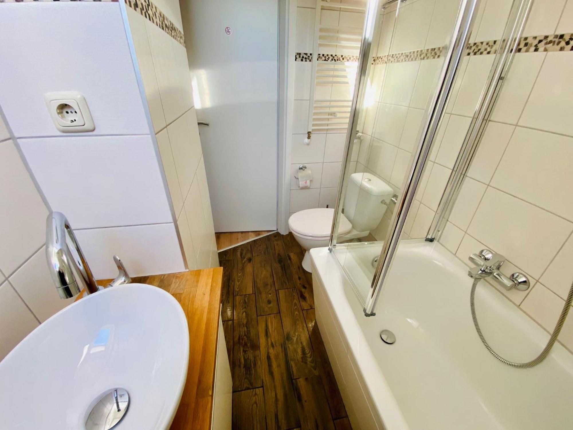 Apartment Schleusentor - Ferienwohnung Maisonette Rostock Exteriör bild